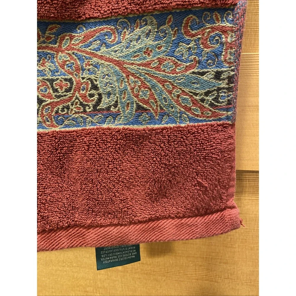 Lauren Ralph Lauren‎ Bath Towel Maroon Paisley Medallion Accent Green Tag 27x50